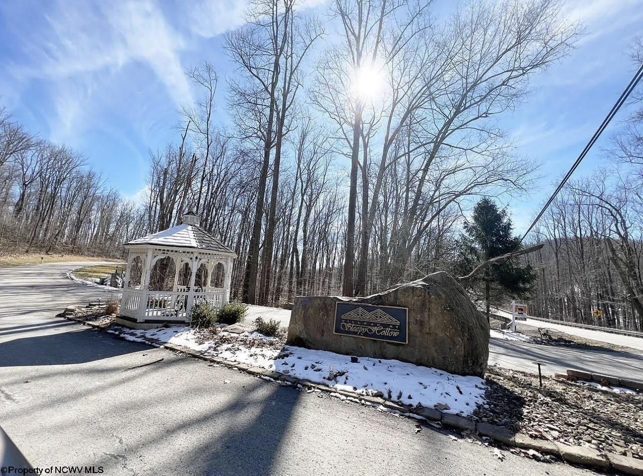 505 Tappan Zee Lane. Morgantown, WV 26508