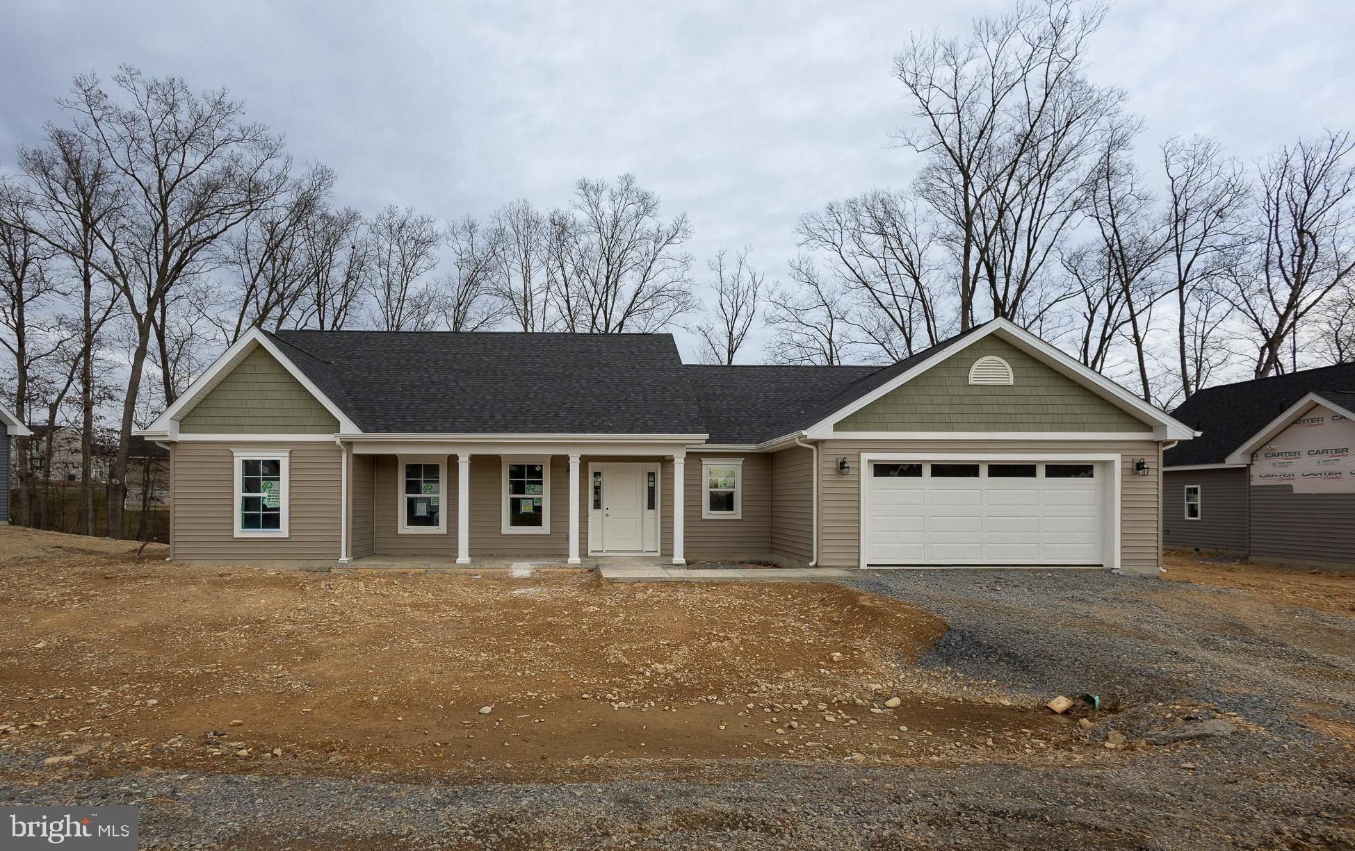 Thoroughbred Terrace Lot 585. Martinsburg, WV 25404