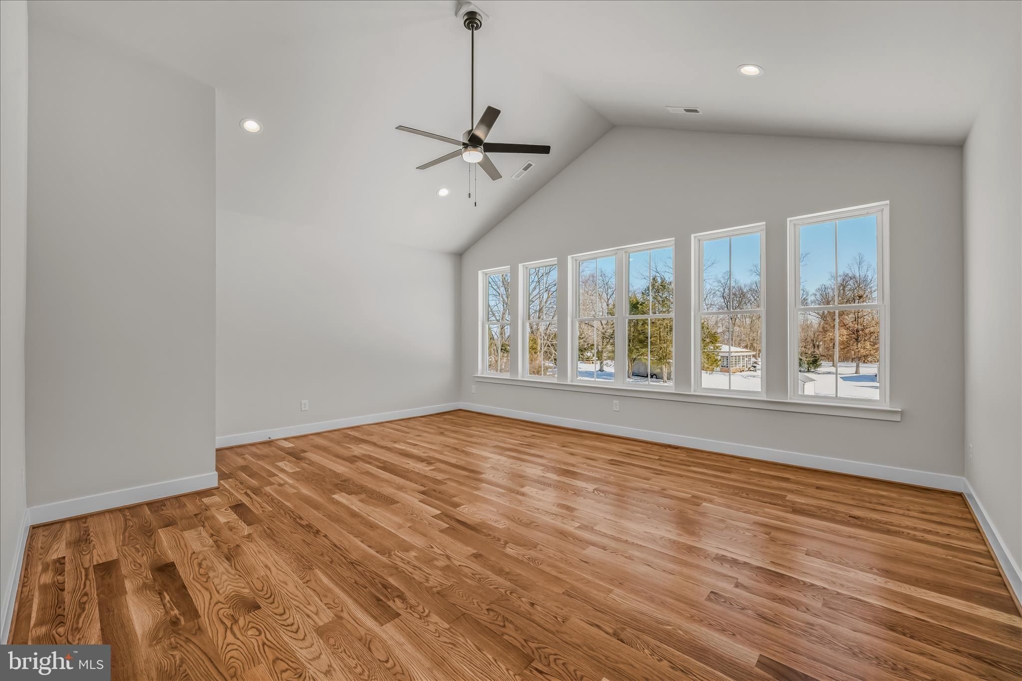 11 Maple Hill Lane. Harpers Ferry, WV 25425