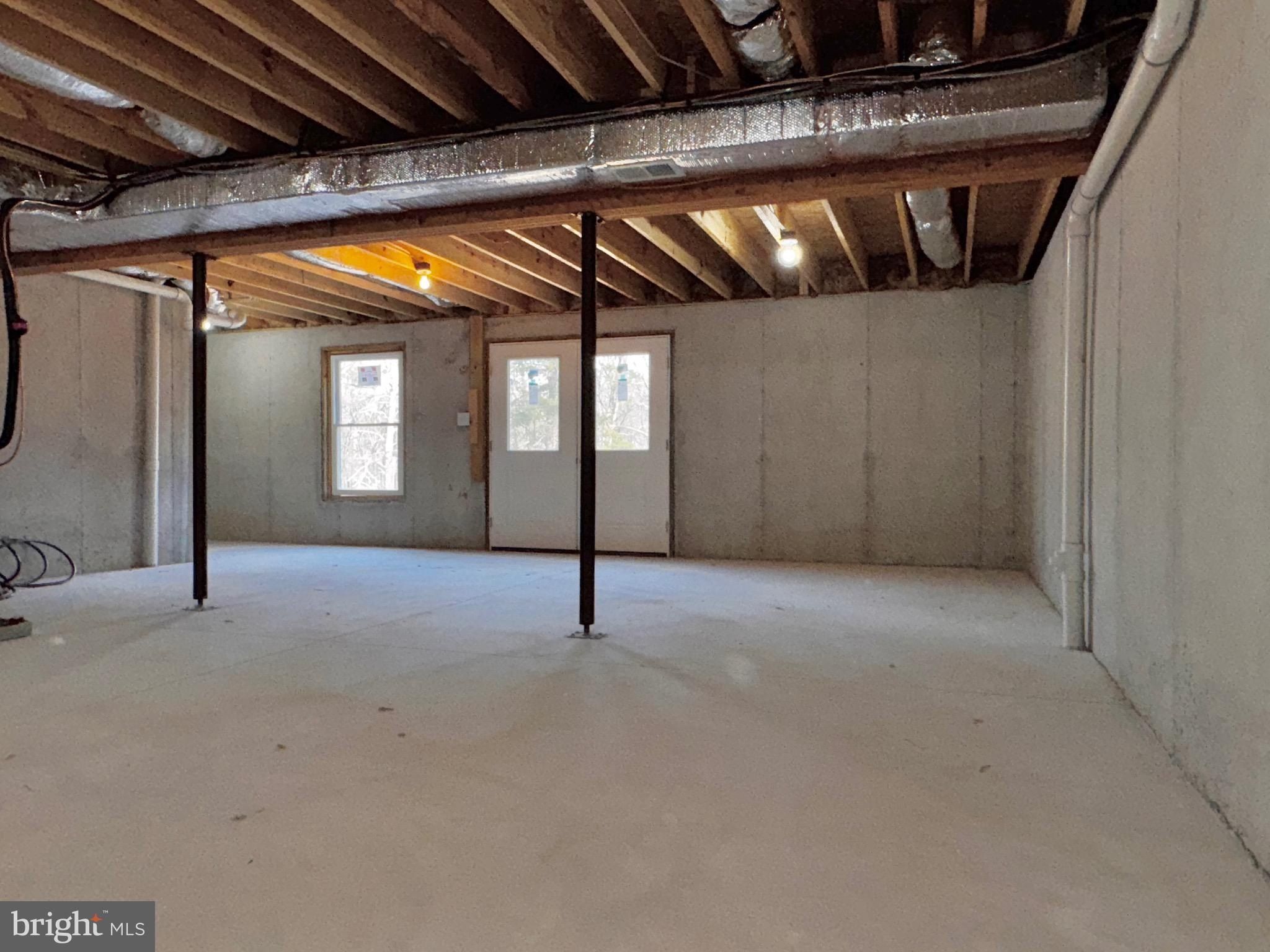 4307 Pious Ridge. Berkeley Springs, WV 25411