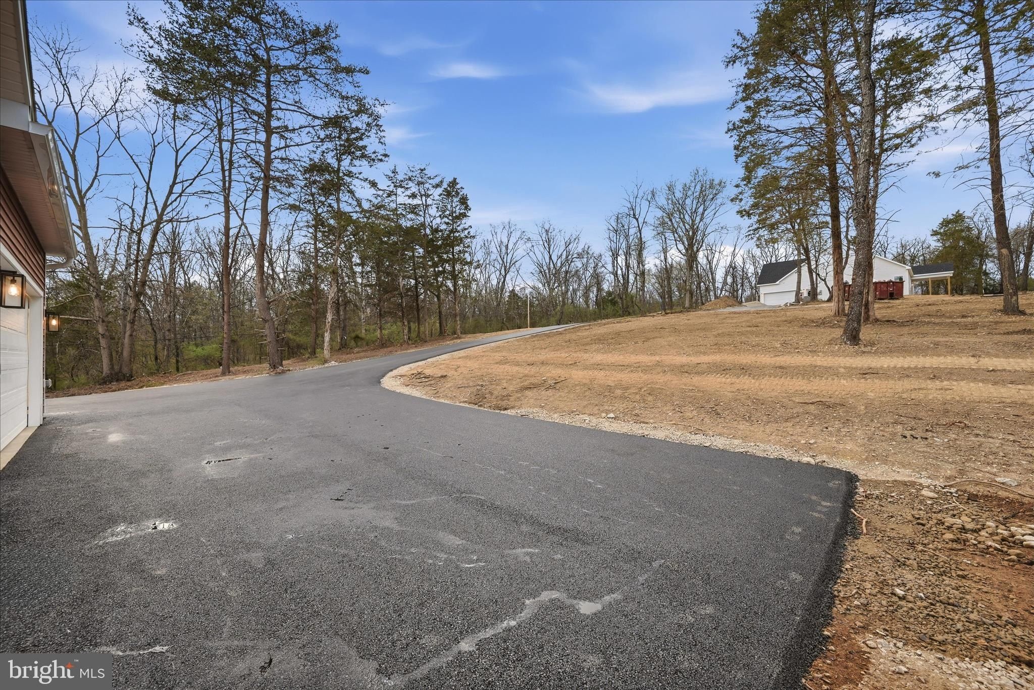 831 Avanti Dr. Bunker Hill, WV 25413