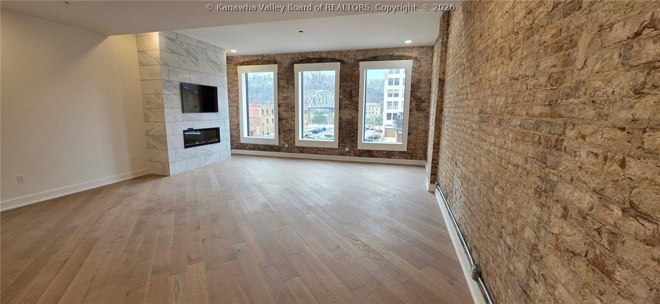 814 Virginia Street E. Charleston, WV 25301