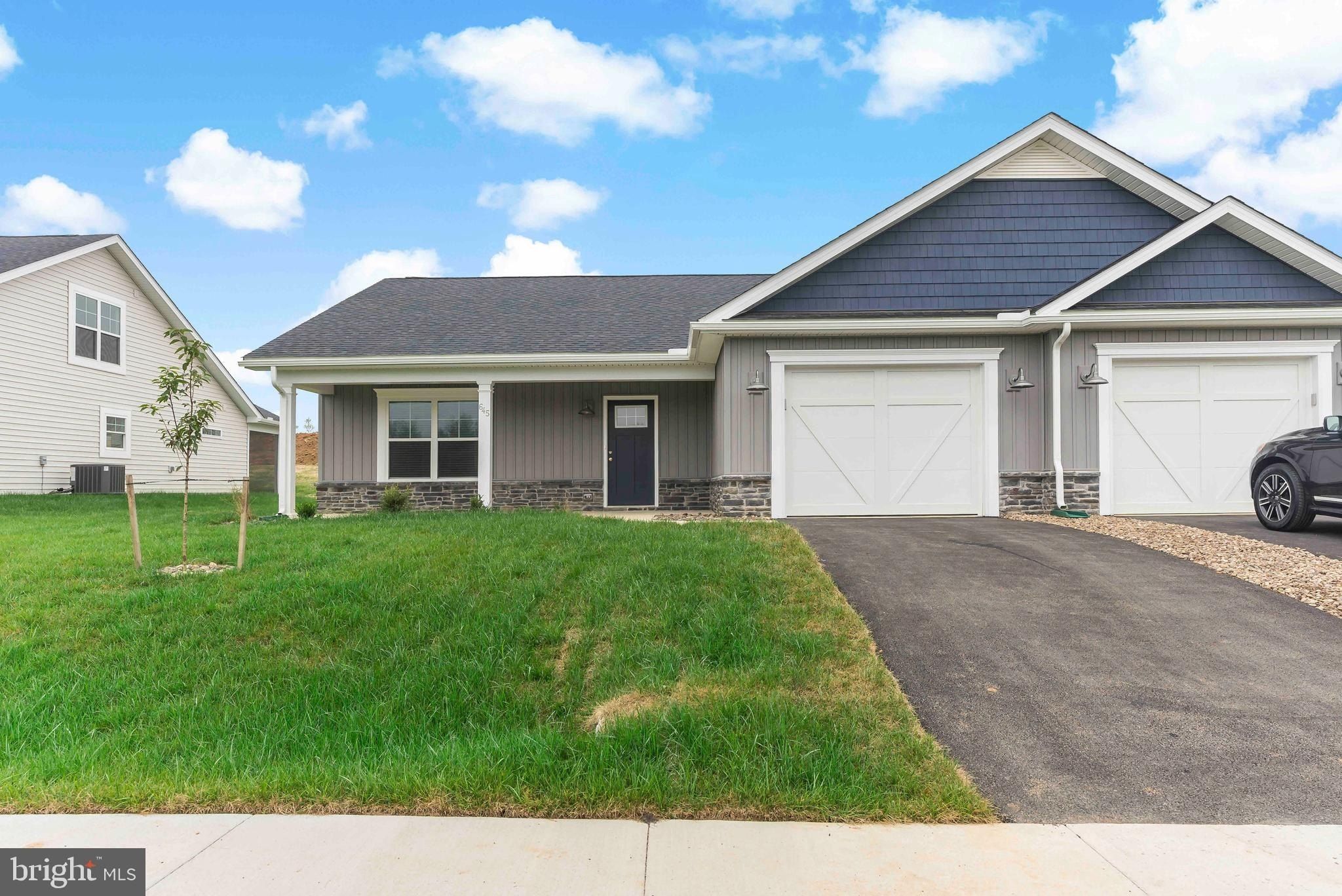 Otero Lane Lot 677. Hedgesville, WV 25427