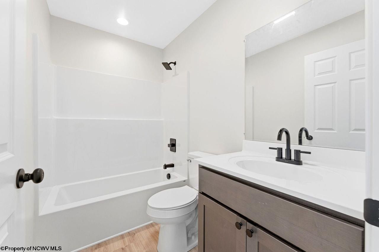 984 Ashton Place. Morgantown, WV 26508