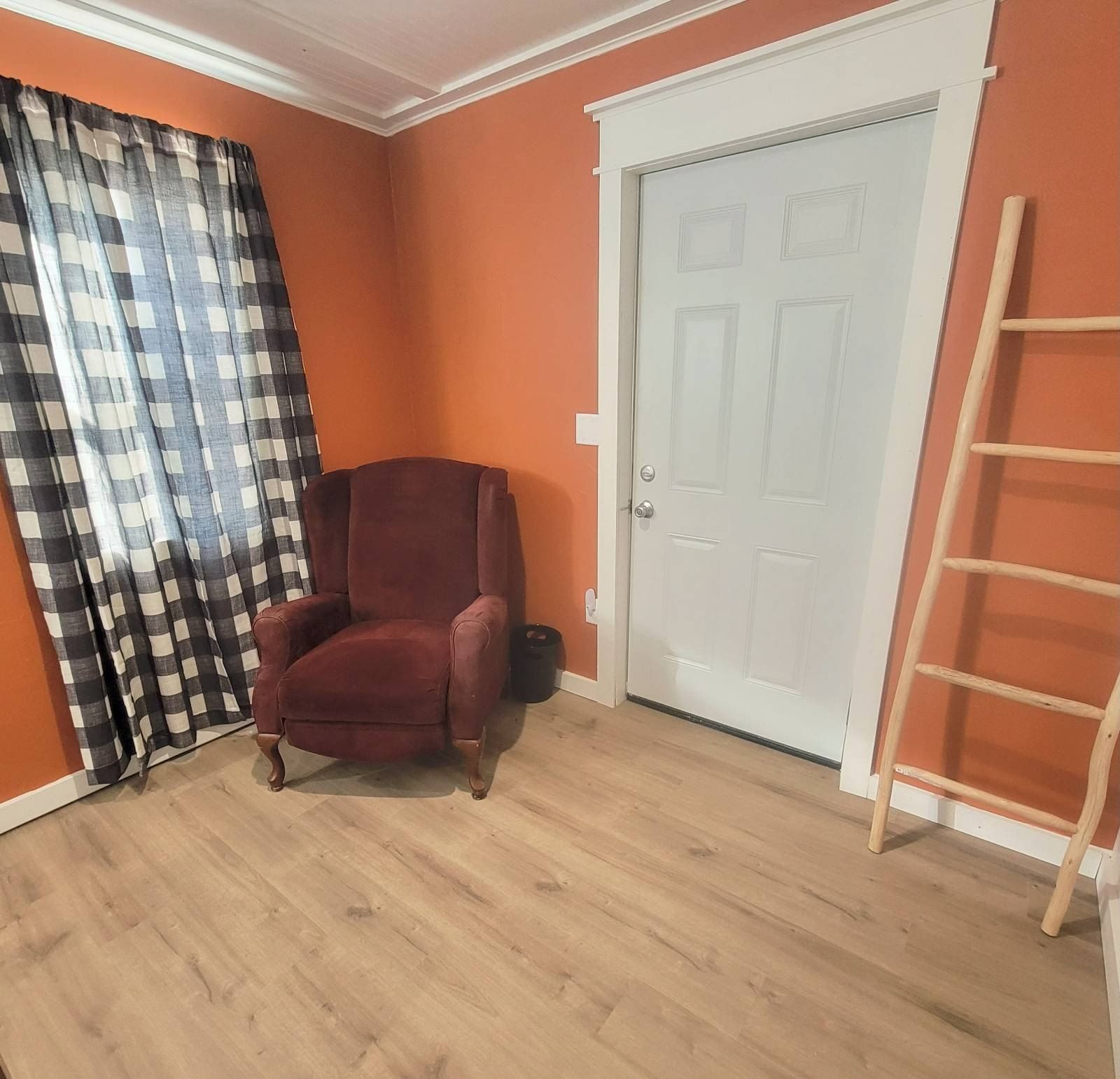 302 F Street. Lagrange, WY 82221