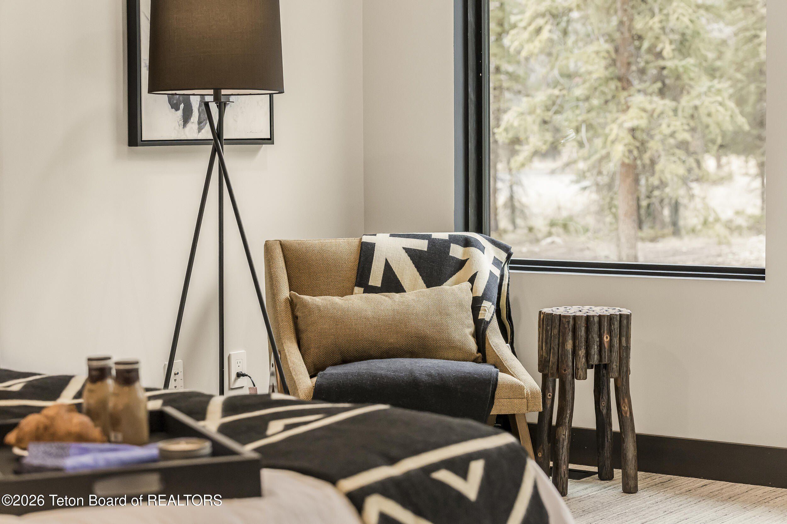 8910 Porter Loop. Jackson, WY 83001