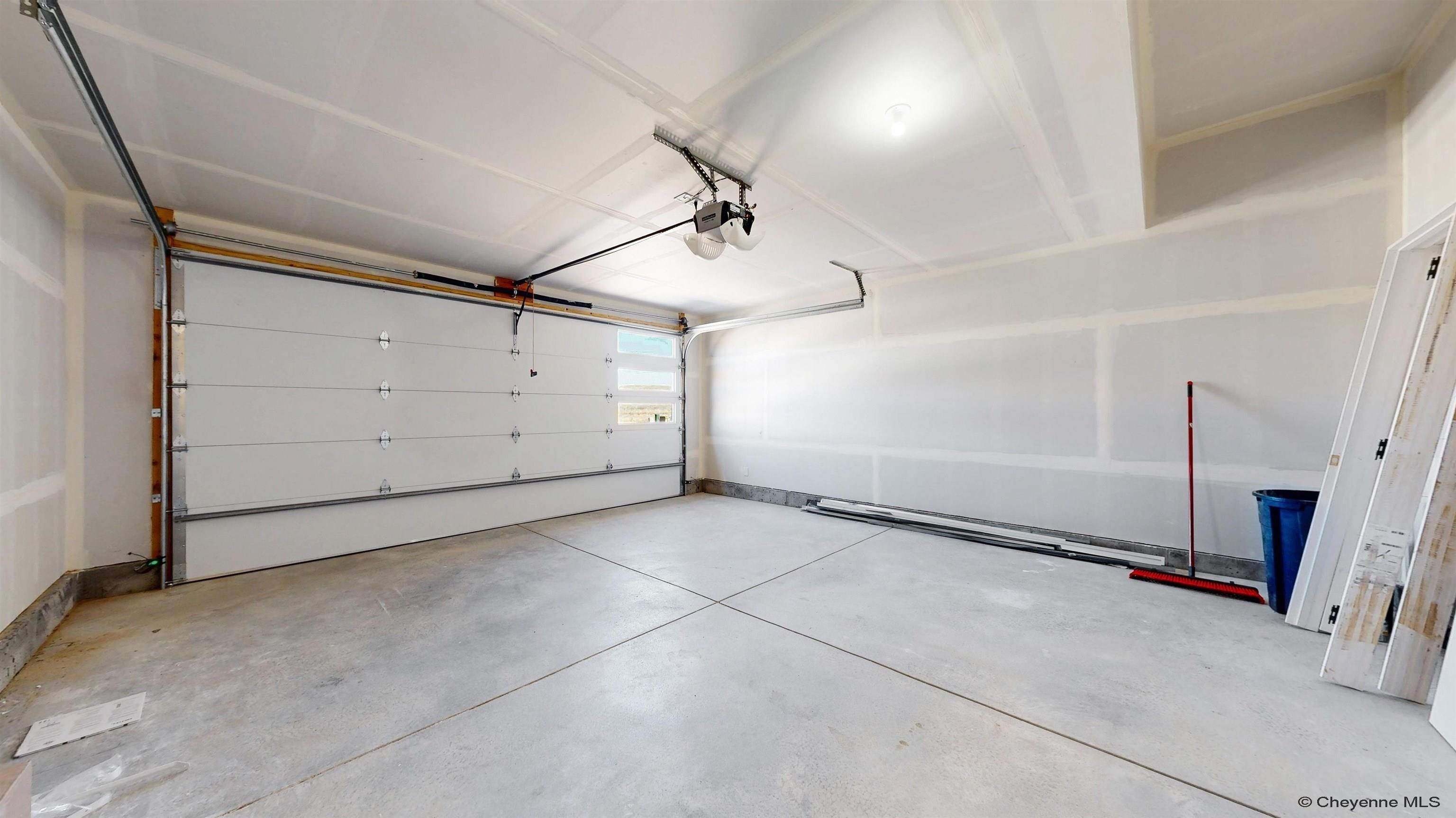 7935 Golden Bell Trl. Cheyenne, WY 82001