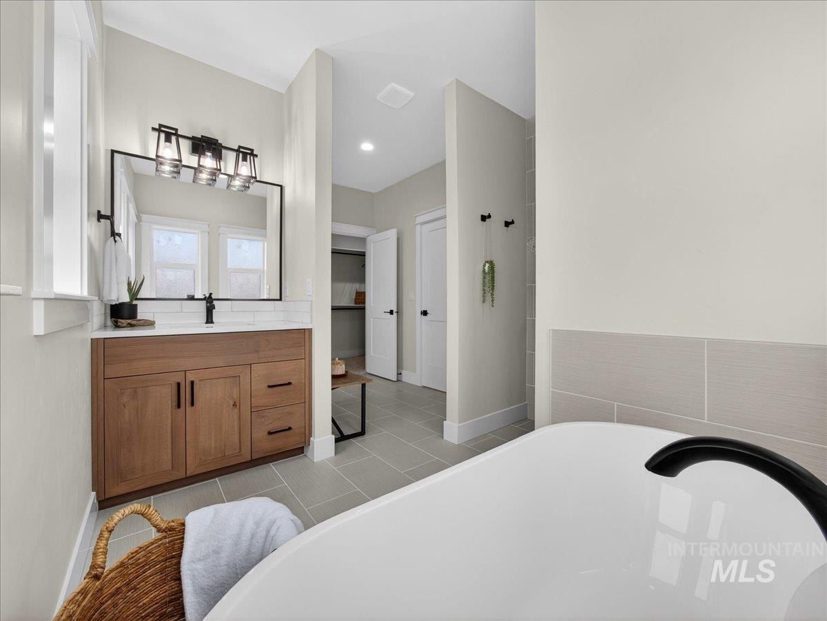 25701 Clydesdale Lane. Parma, ID 83660