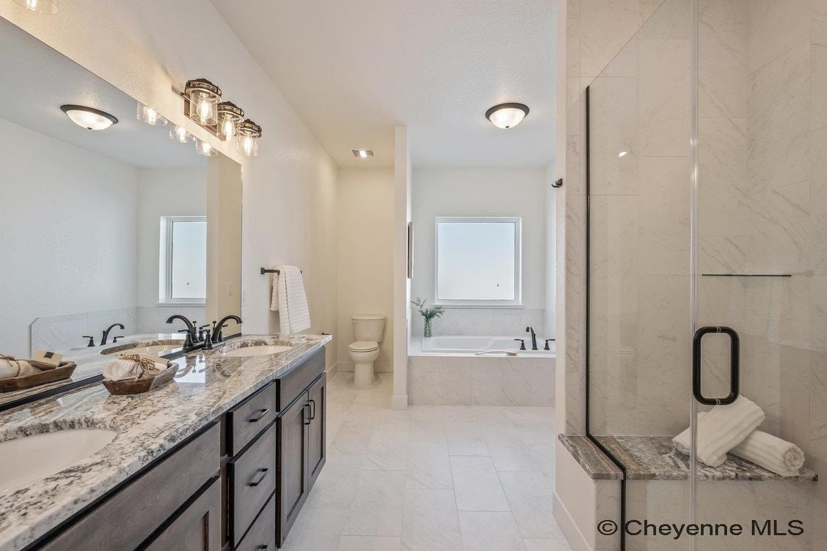 1856 Golden Lark Trl. Cheyenne, WY 82009