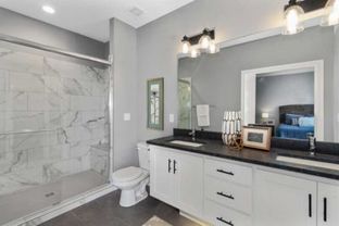 Ridge Tree por A Place Called Home Construction Company en Kansas City Missouri