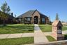 casa en Sendera Lakes por Aaron Tatum Custom Homes