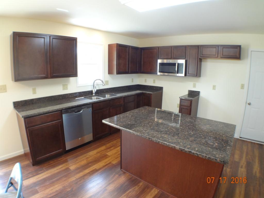 Kitchen Island 3