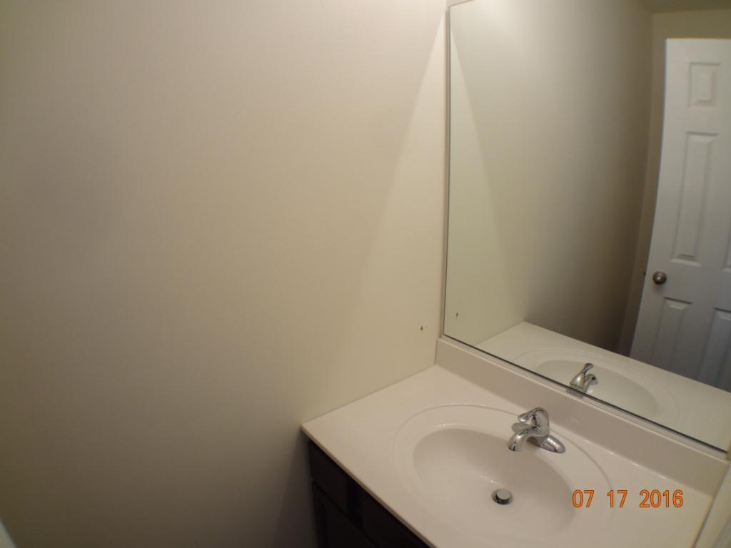 Powder Room Van
