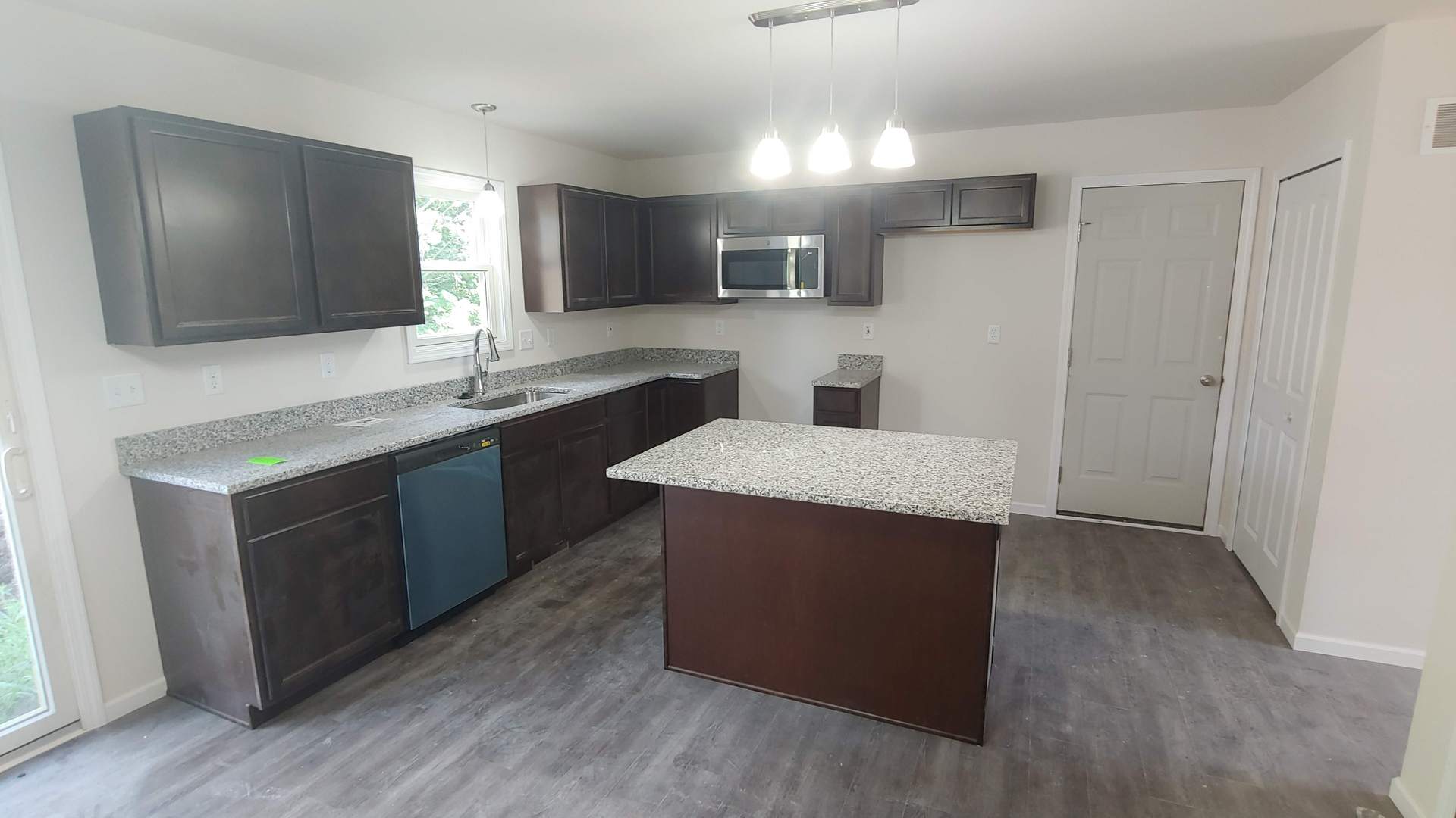 Kitchen 1
