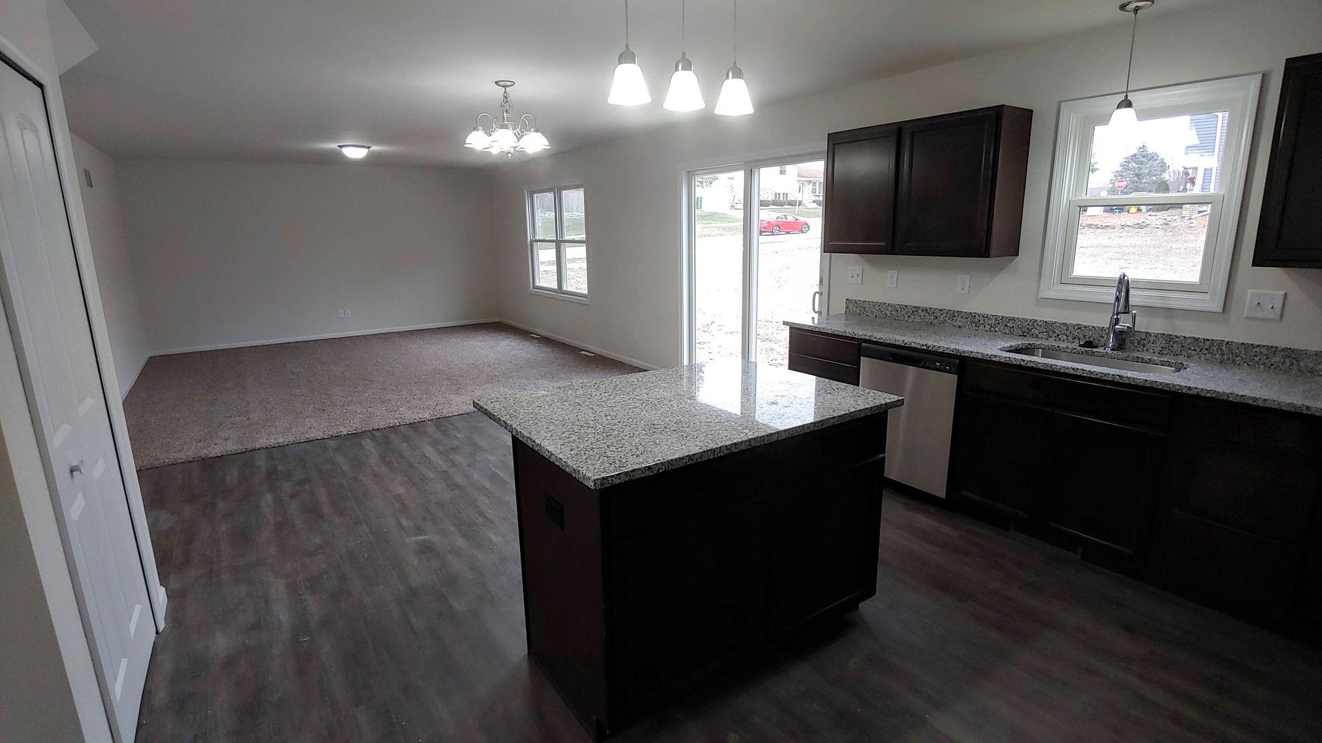Kitchen to Dinette & Family Room