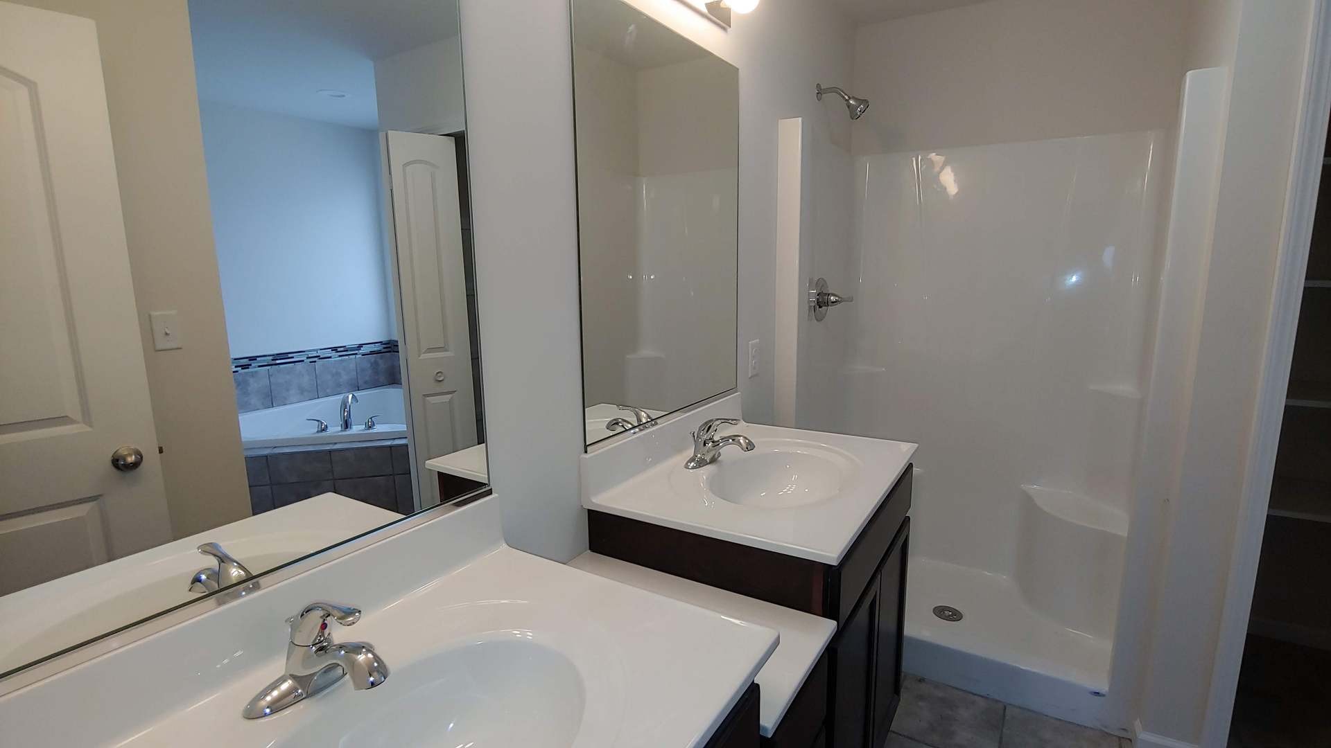 M Bath Van 1