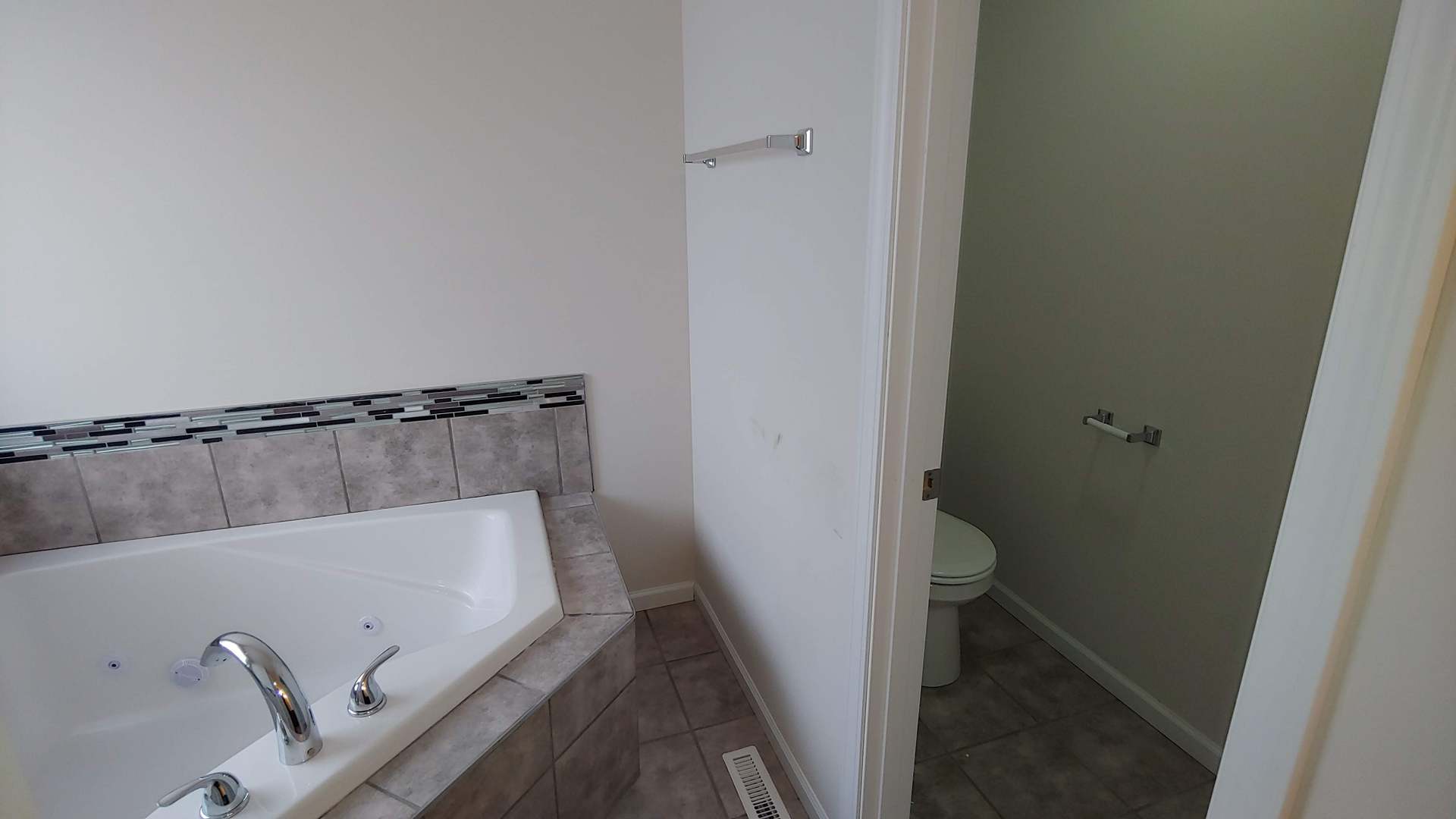 Mst WP/Toilet Cmp