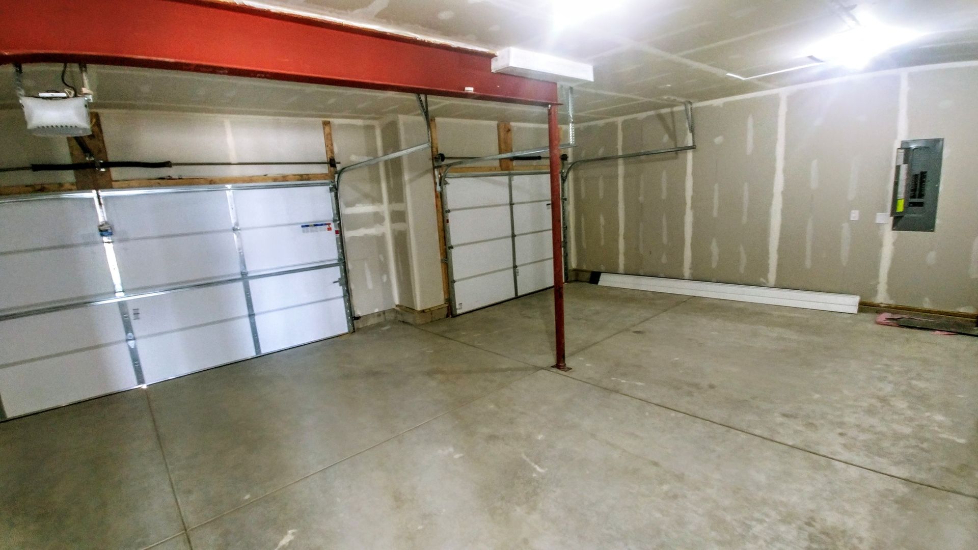 3 Car Garage(Optional)