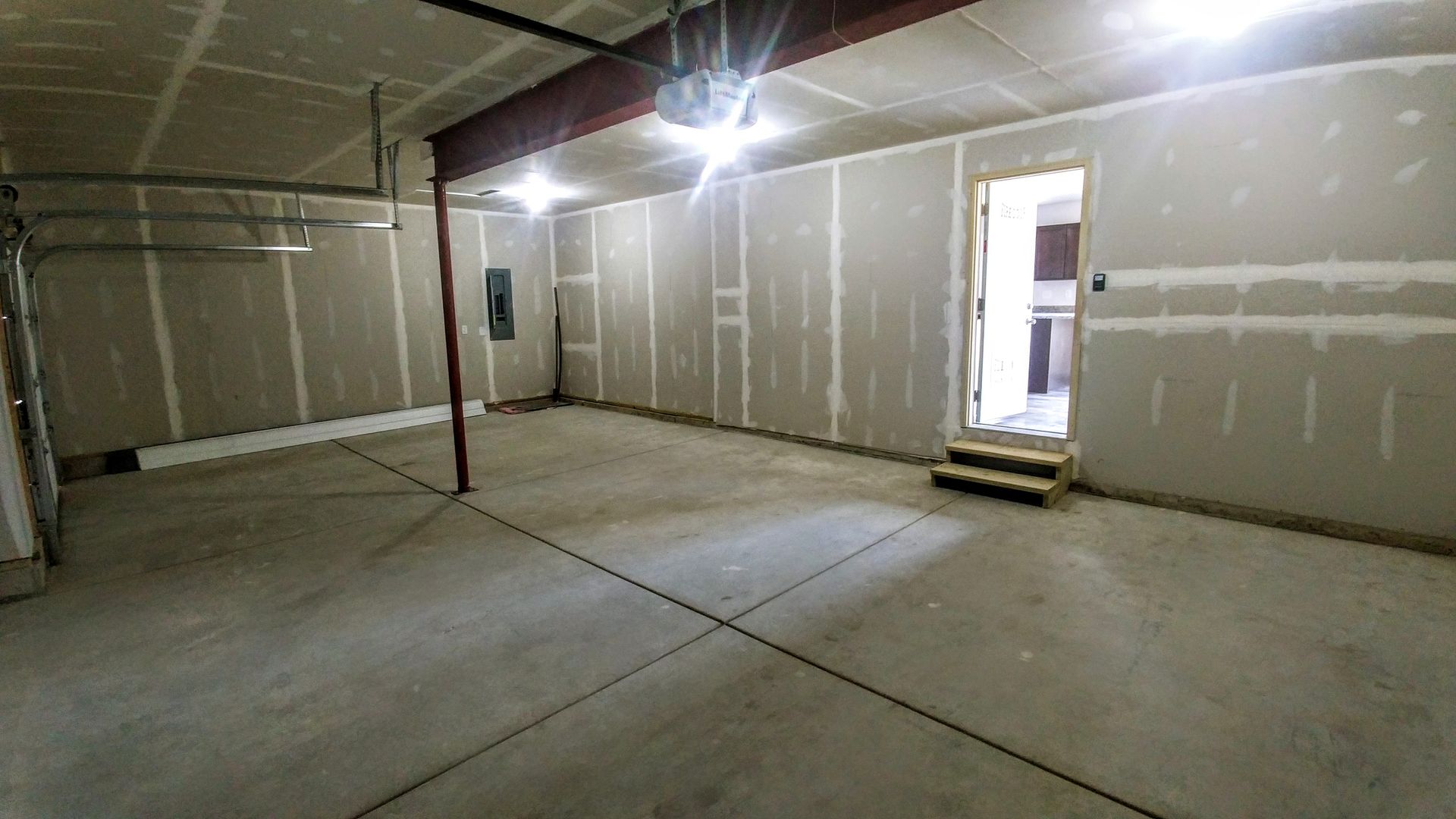 3 car Garage 2