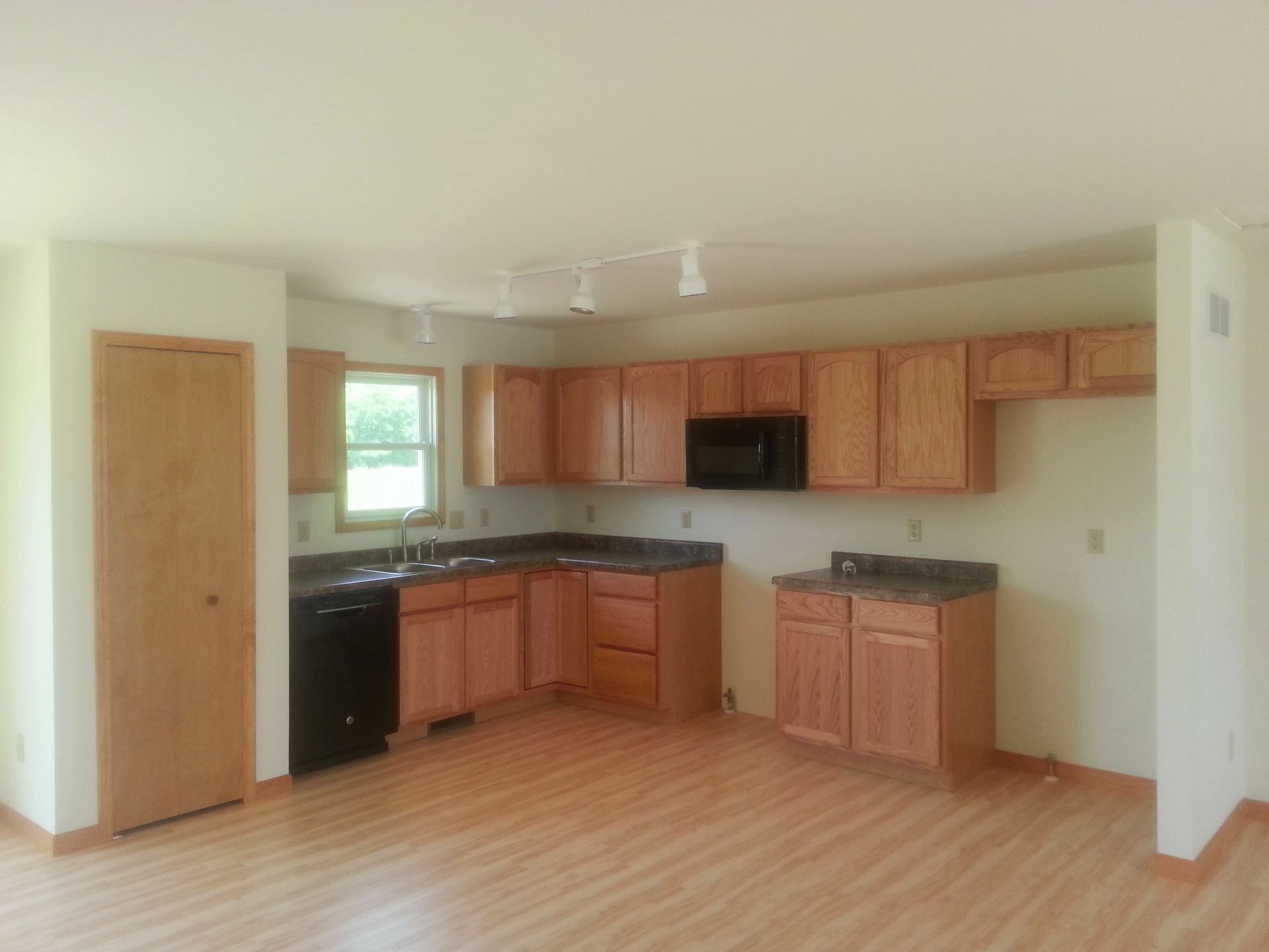 Kitchen No Island