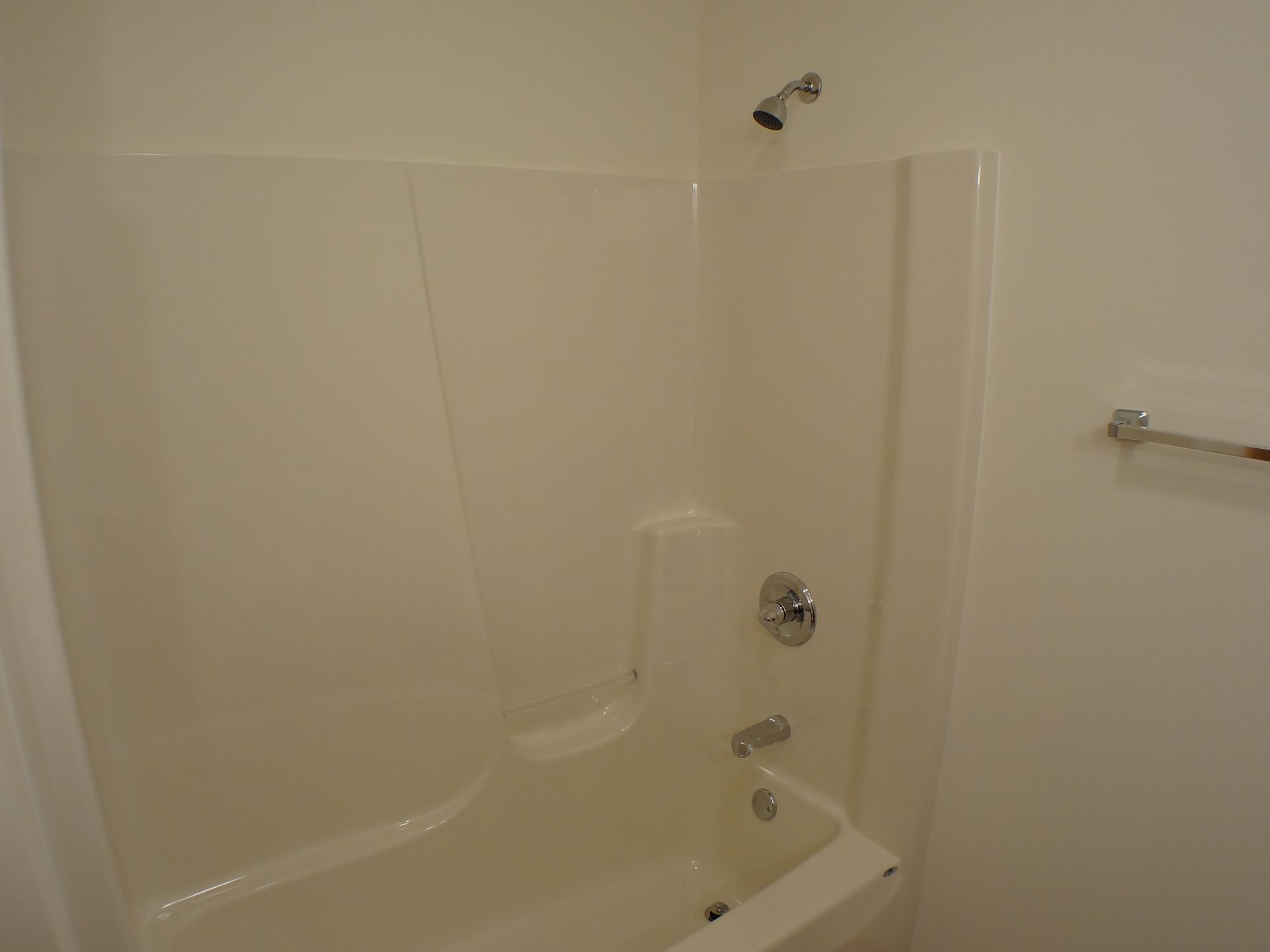 Family Bath Tub