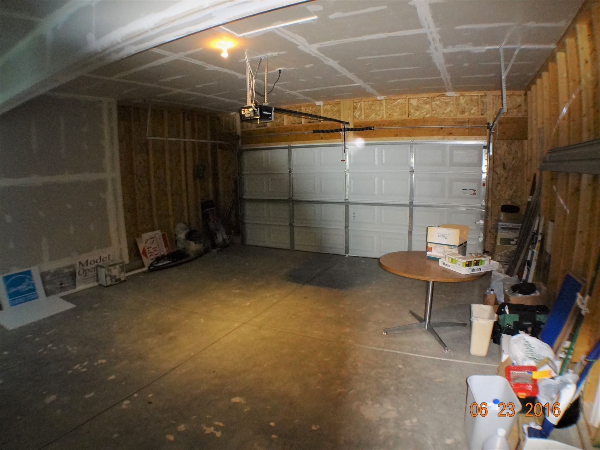 Garage 2