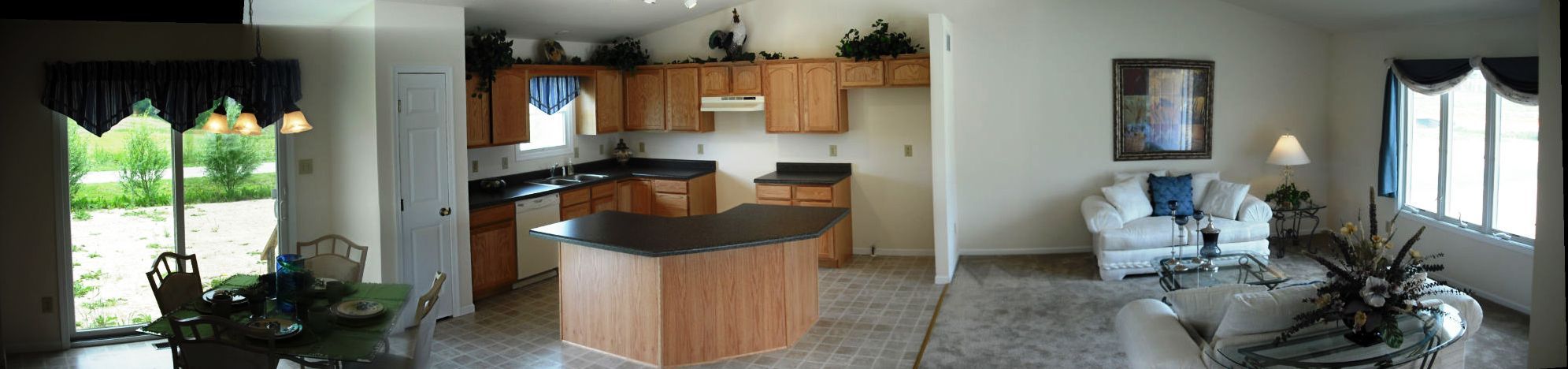 Shows opt. crescent isle & vaulted ceilings