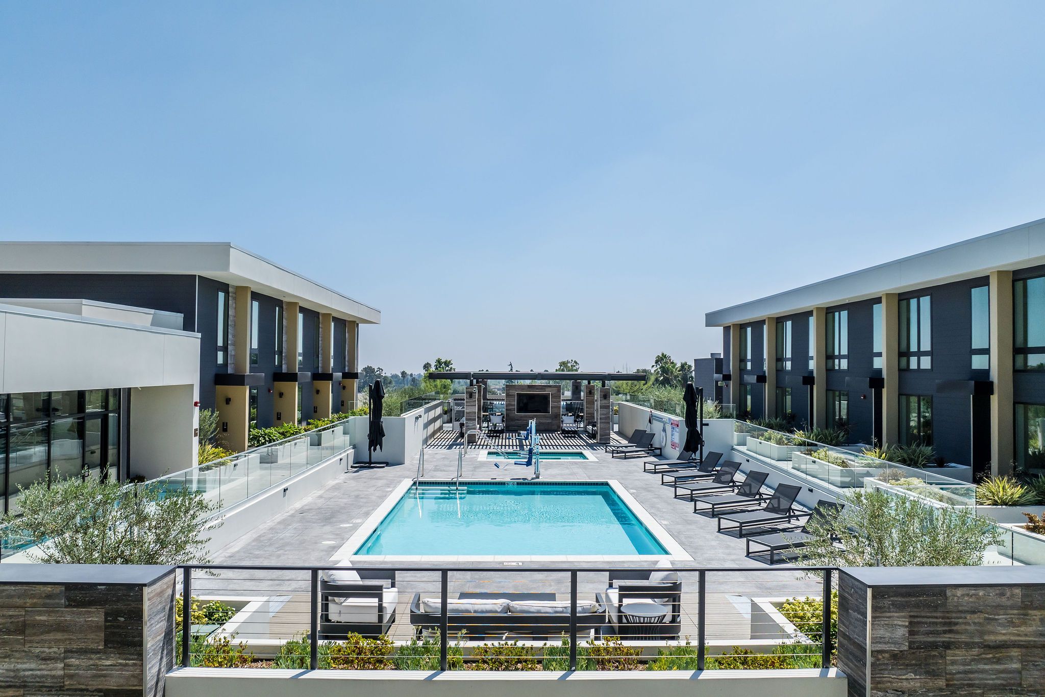 Amenity Deck Lounge Area - One Of Several Community Lounge Areas