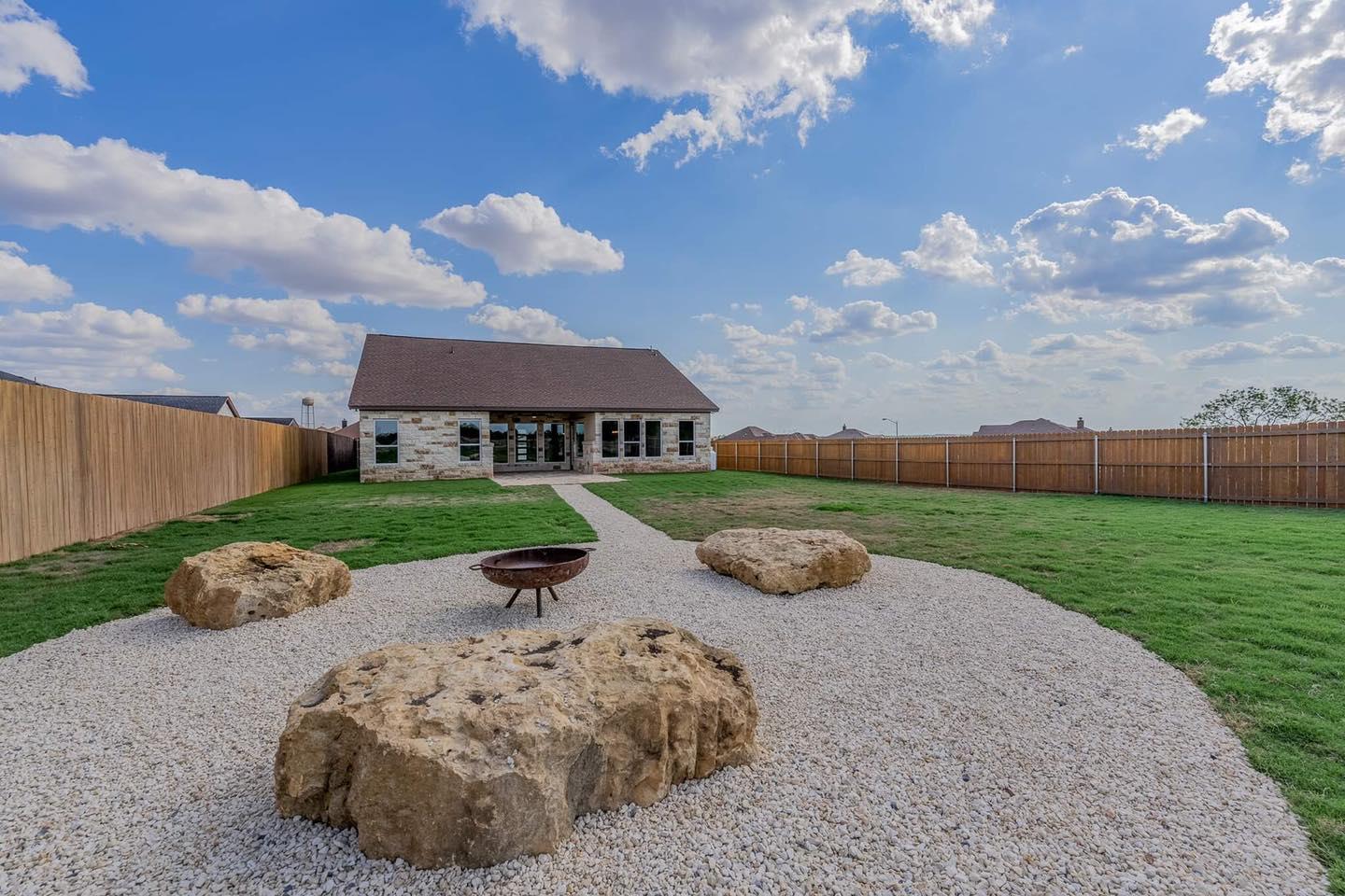 casa en Aernandez Homes por Aernandez Homes