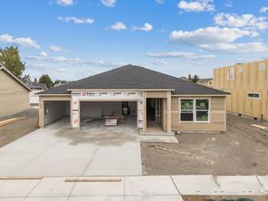 4419 W Thrush ST (Plan 2061)
