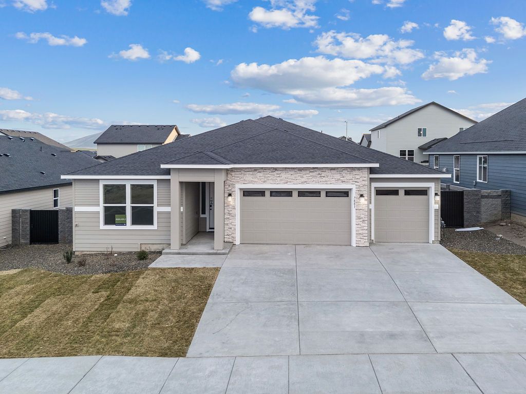 7881 Lennox ST (Plan 2061)