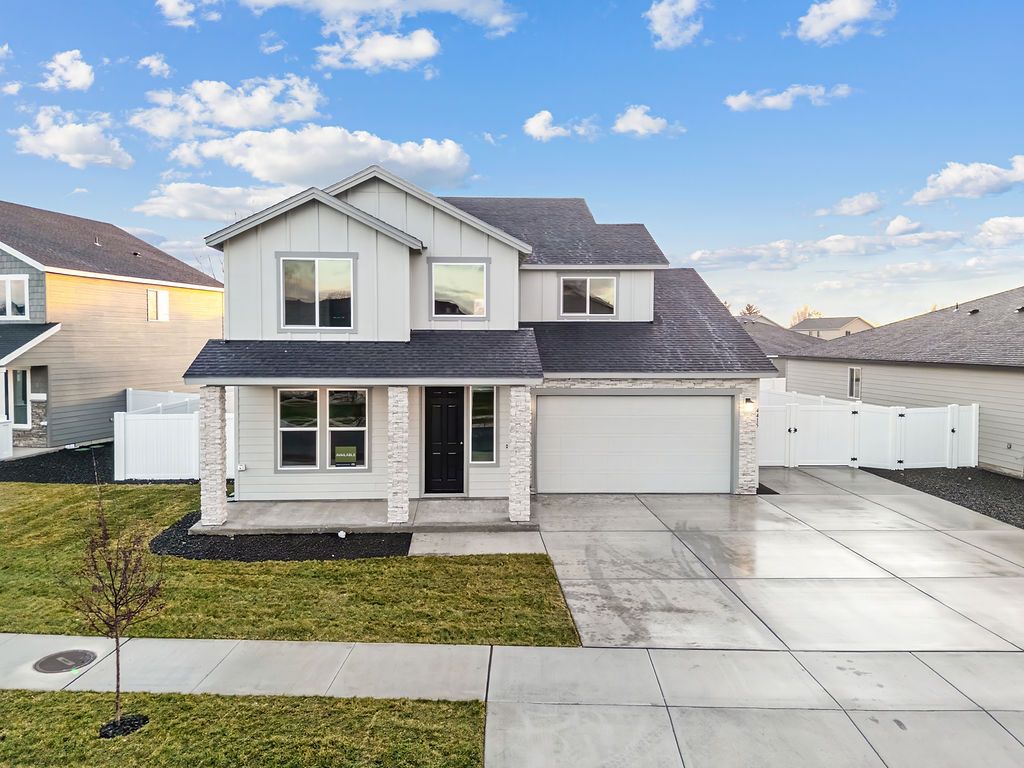 4415 W Thrush ST (Plan 2364)