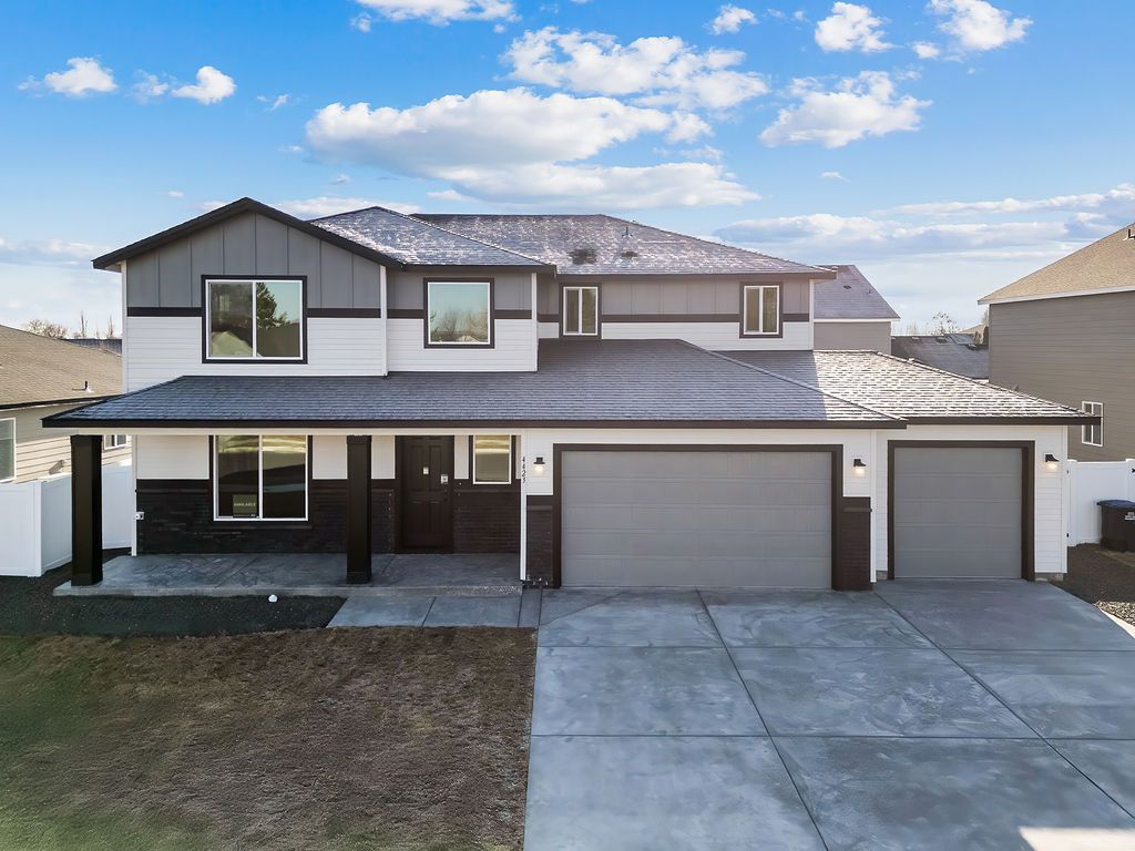 4423 W Thrush ST (Plan 2664)