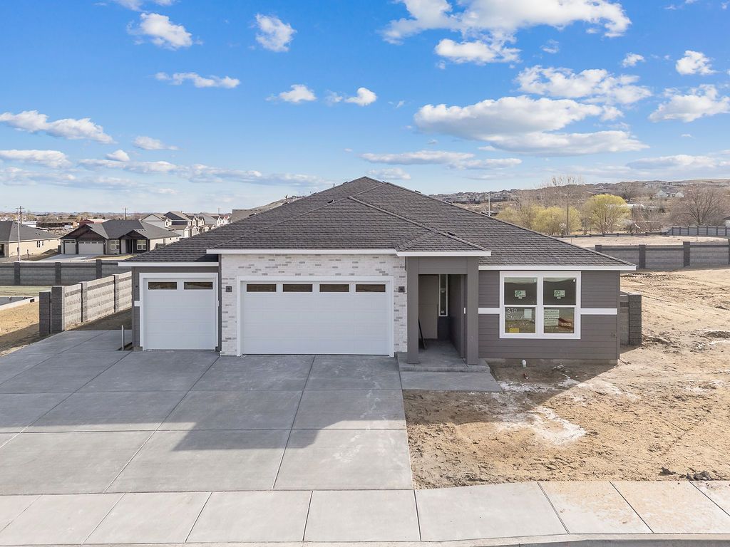 370 Snowgrass AVE (Plan 2061) Image