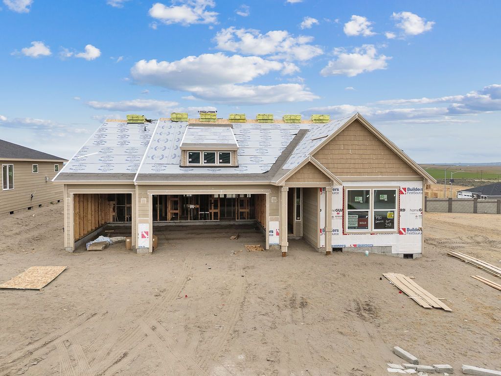 7910 Lennox ST (Plan 2061) Image