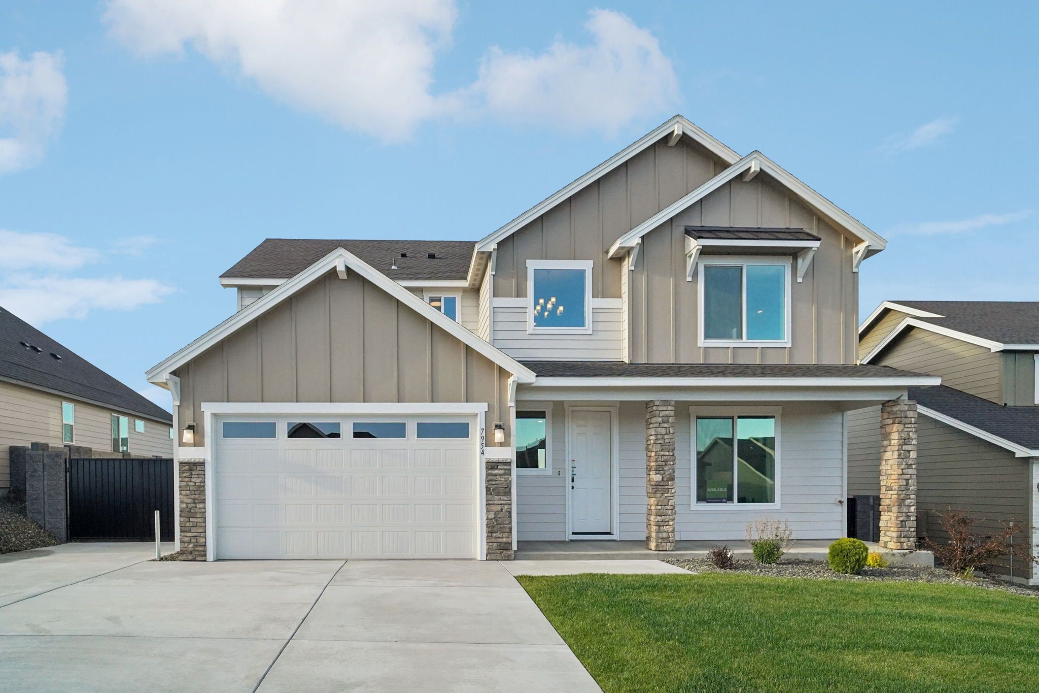 7954 Gilbert ST (Plan 2664) Image