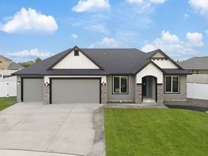 705 N Thrush CT (Plan 2305)