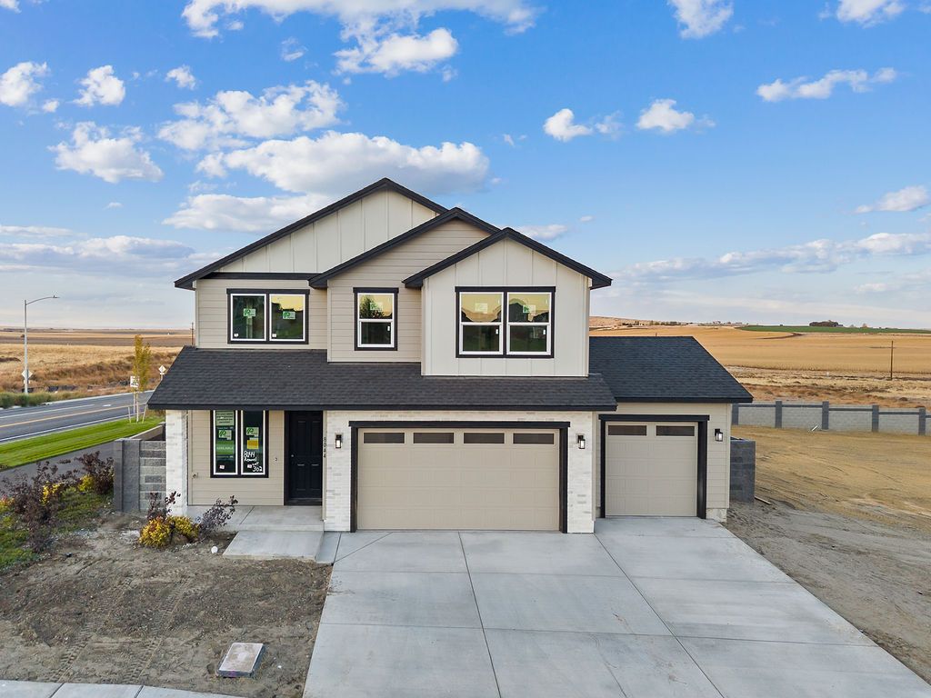 Plan 2556 - The Heights at Red Mountain Ranch: West Richland, Washington - Aho Construction