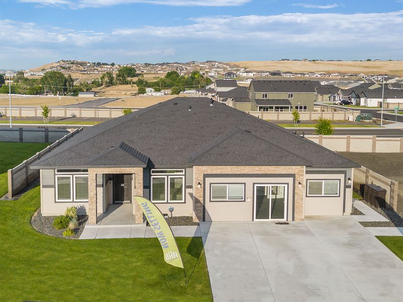 606 Constance Avenue. West Richland, WA 99353