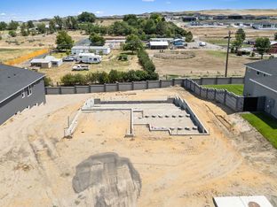 Plan 1726 - The Heights at Red Mountain Ranch: West Richland, Washington - Aho Construction