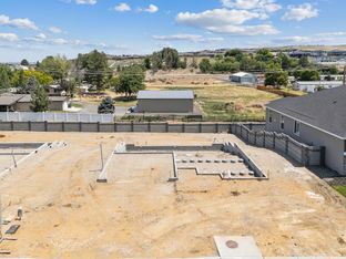 Plan 1726 - The Heights at Red Mountain Ranch: West Richland, Washington - Aho Construction