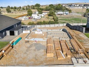 686 Tatoosh AVE (Plan 1726)