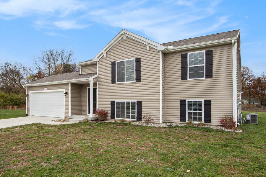 3307 Falling Oak Drive (Integrity 2190)