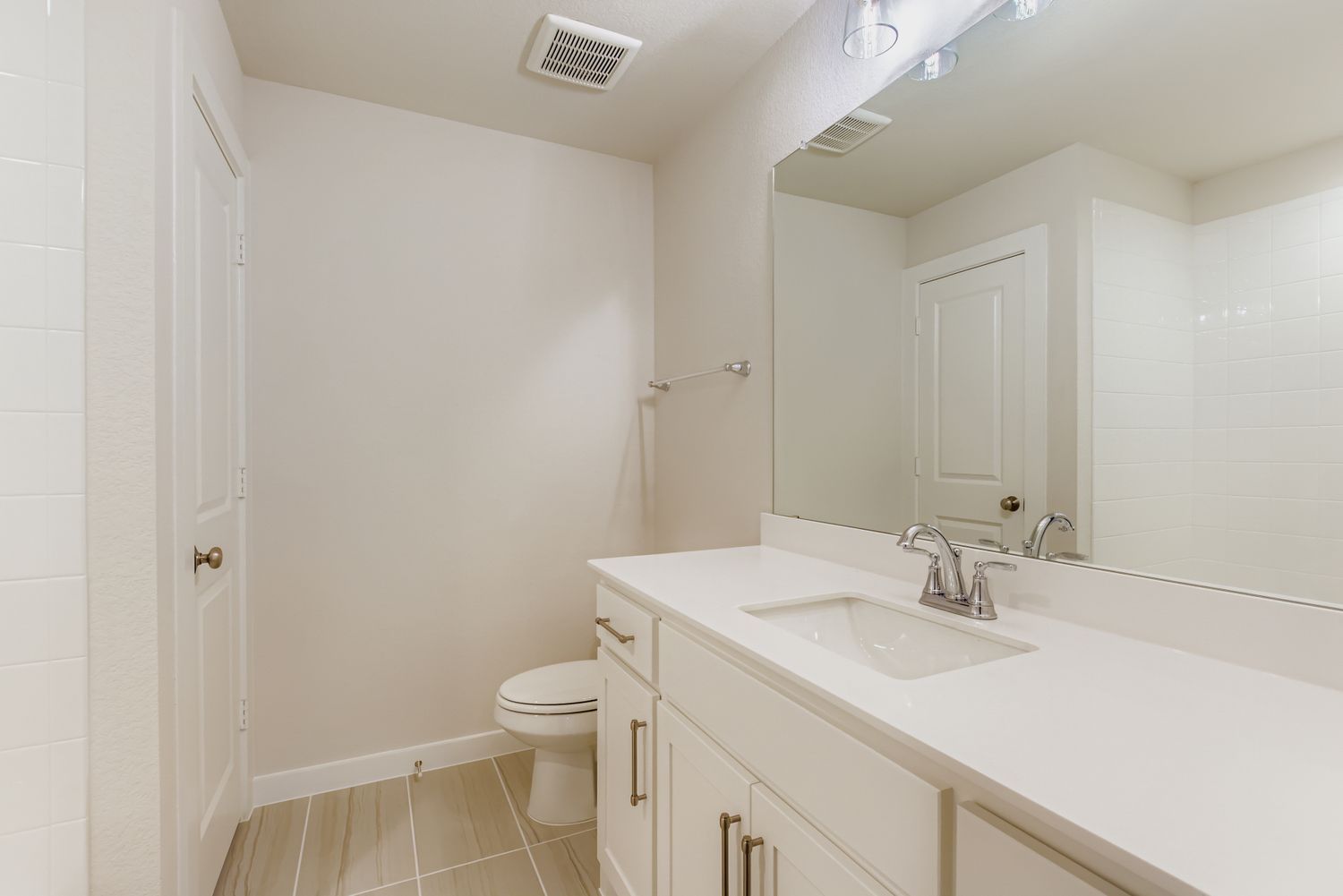 Plan 1579 - Representative Photo - Bathroom
