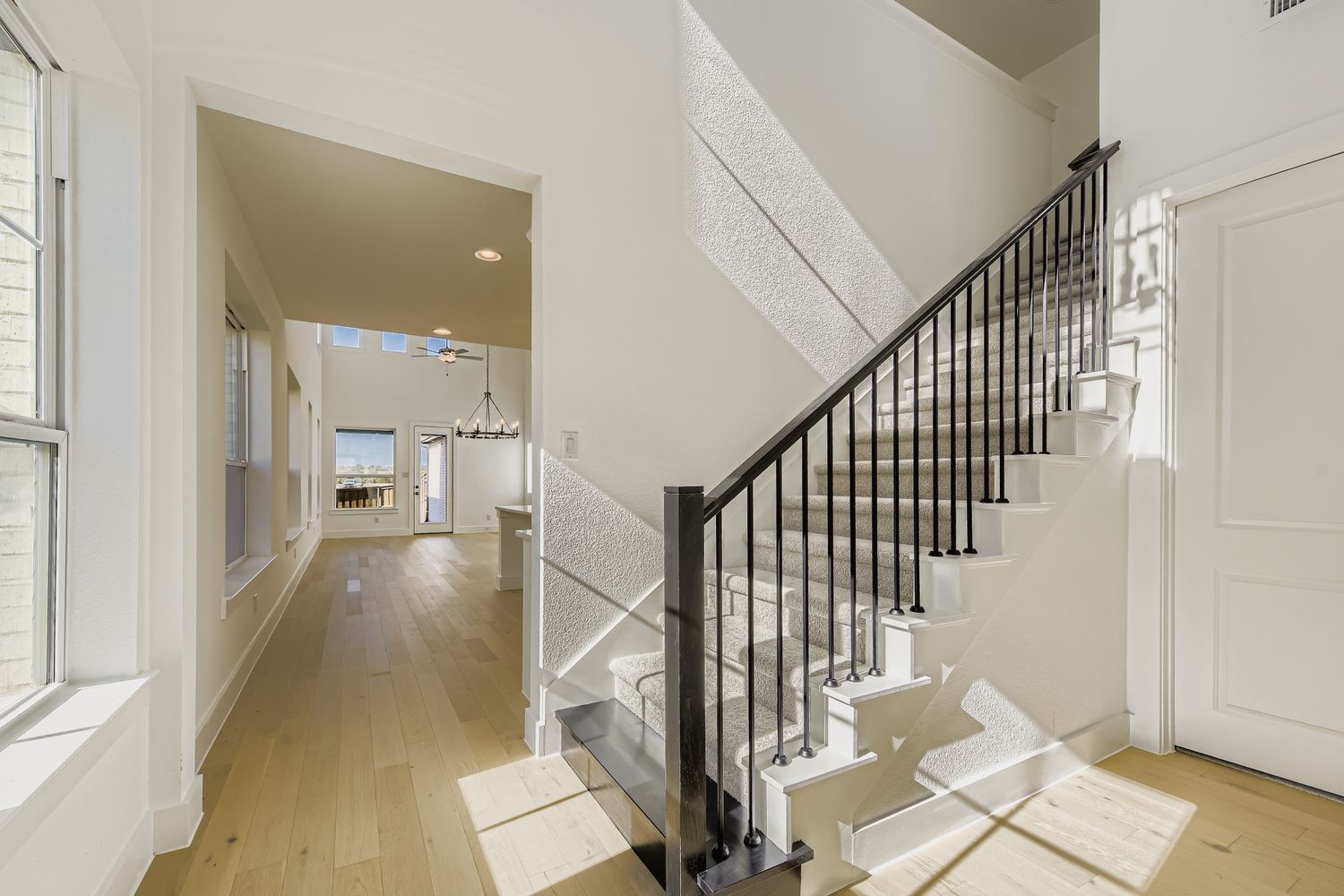 6036 Davis Knoll - Entry