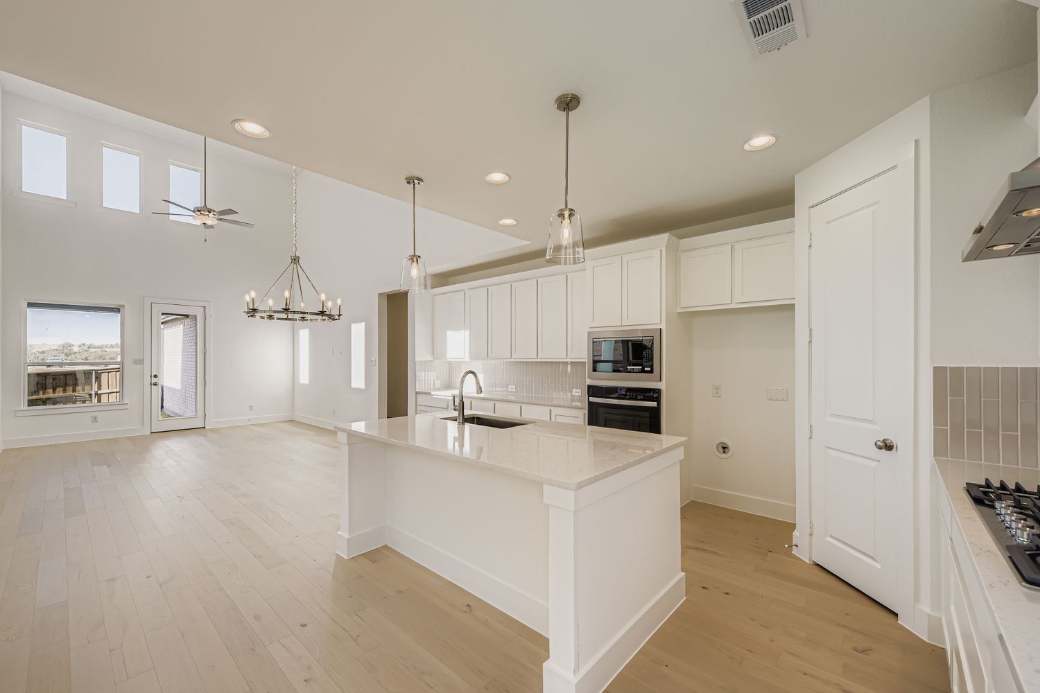 6036 Davis Knoll - Kitchen