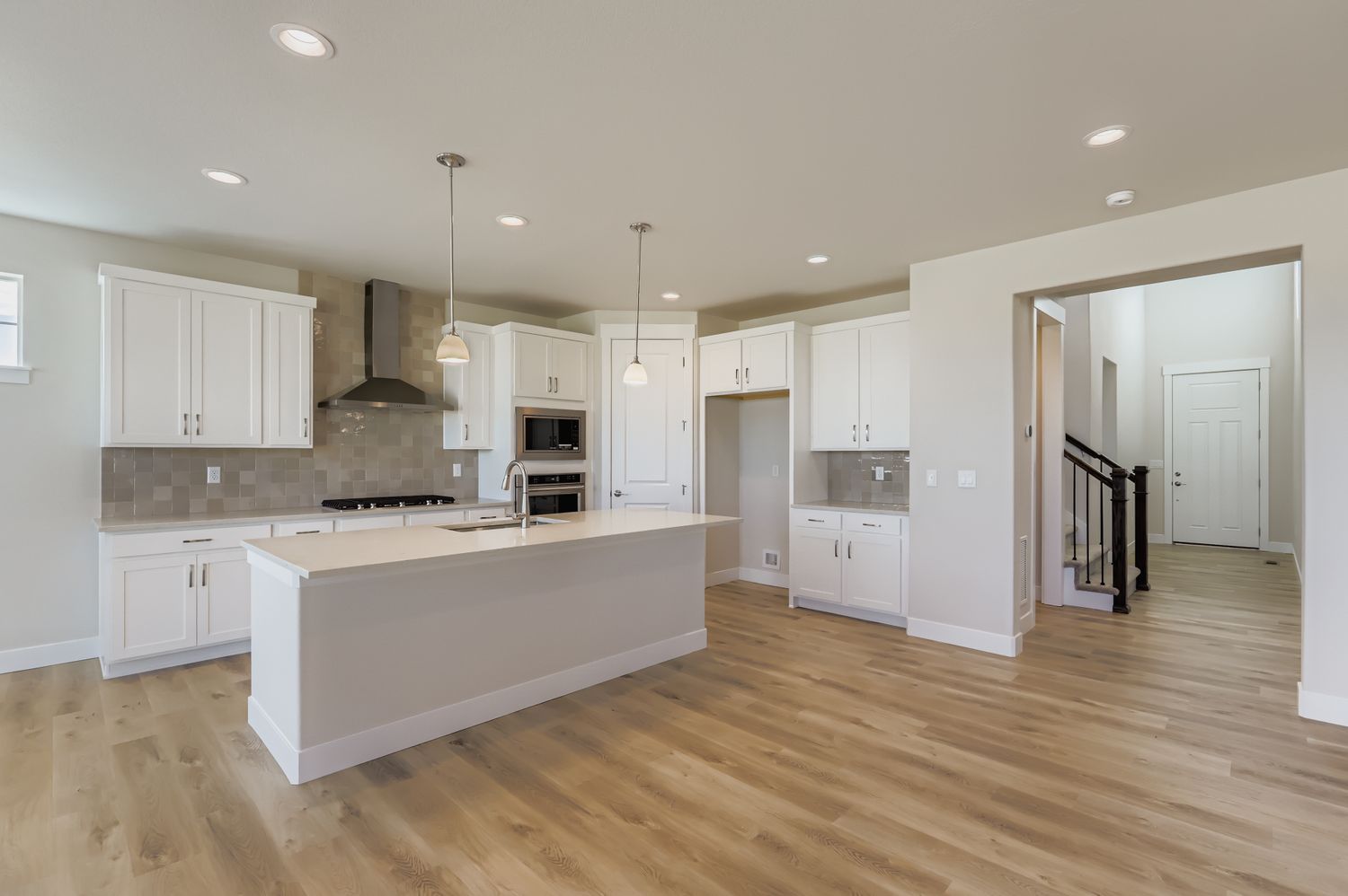 5841 Aspenglow Street kitchen