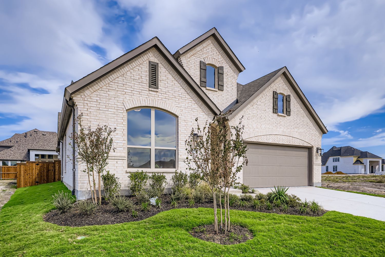 4408 Lamplight - Front Elevation