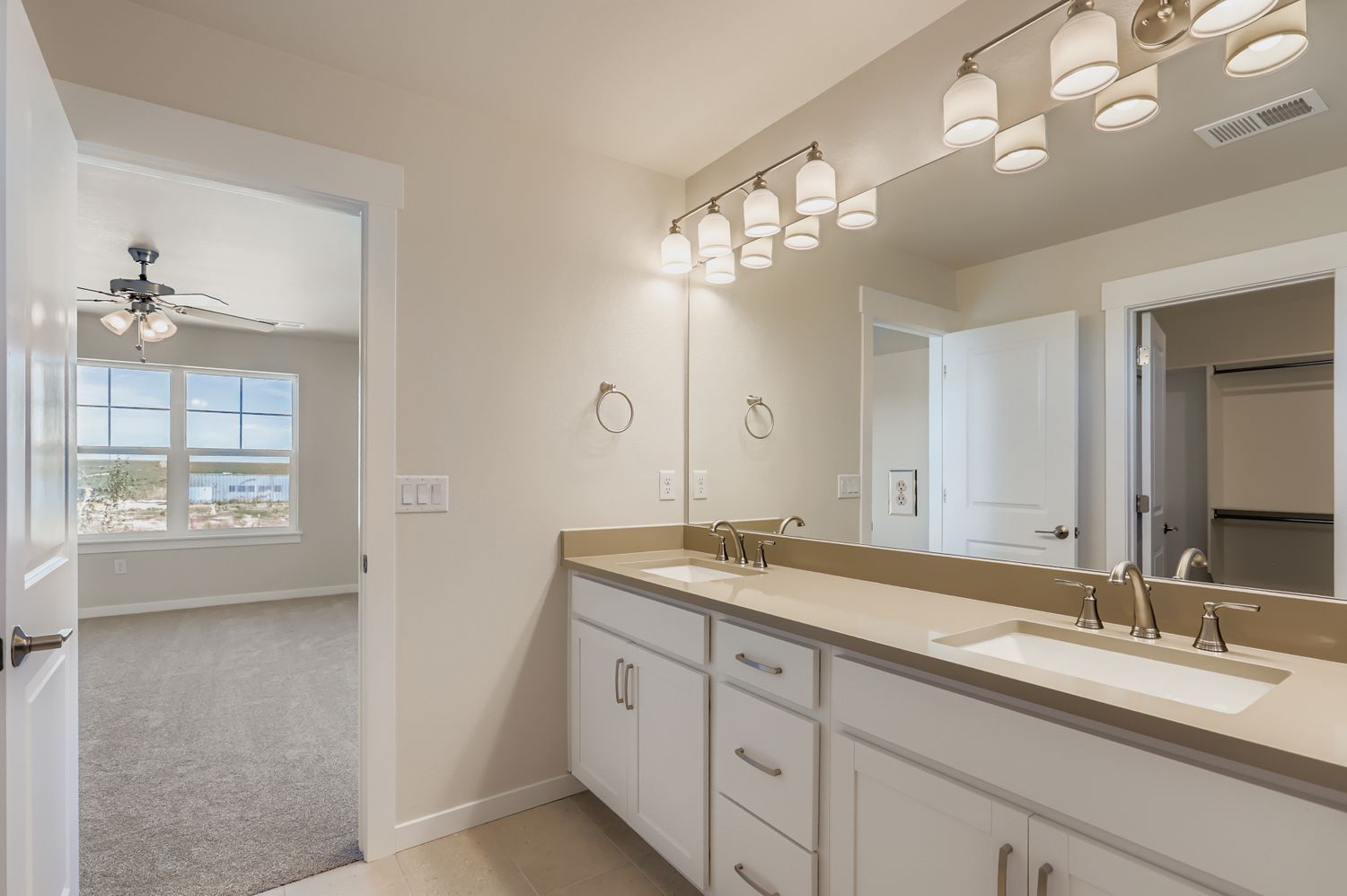 5841 Aspenglow Street main bathroom