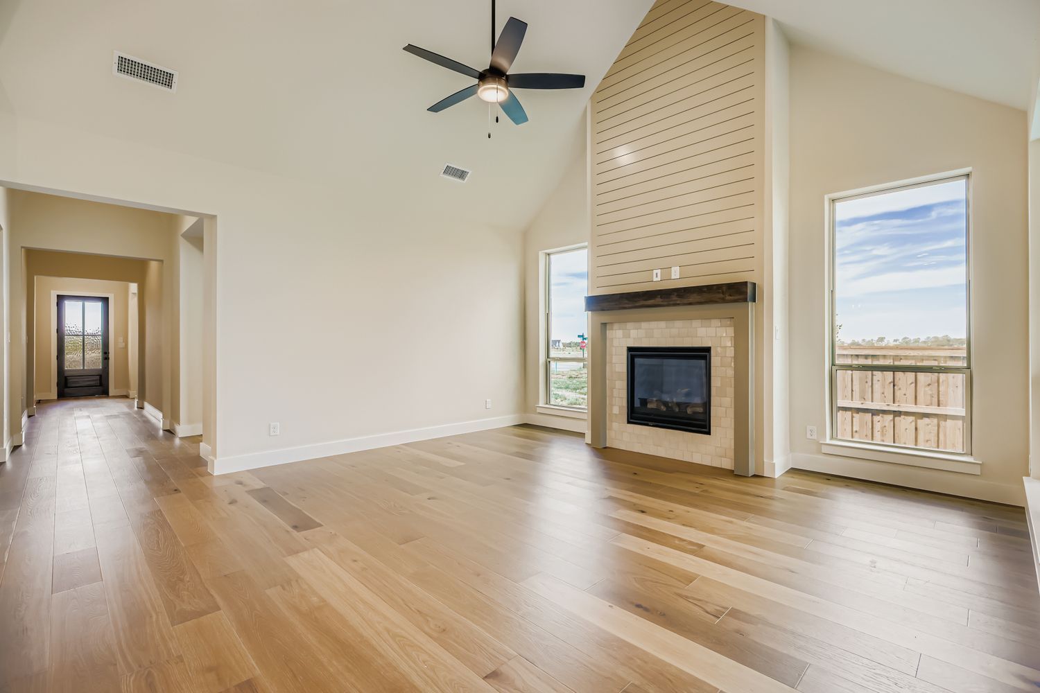4408 Lamplight - Living Area